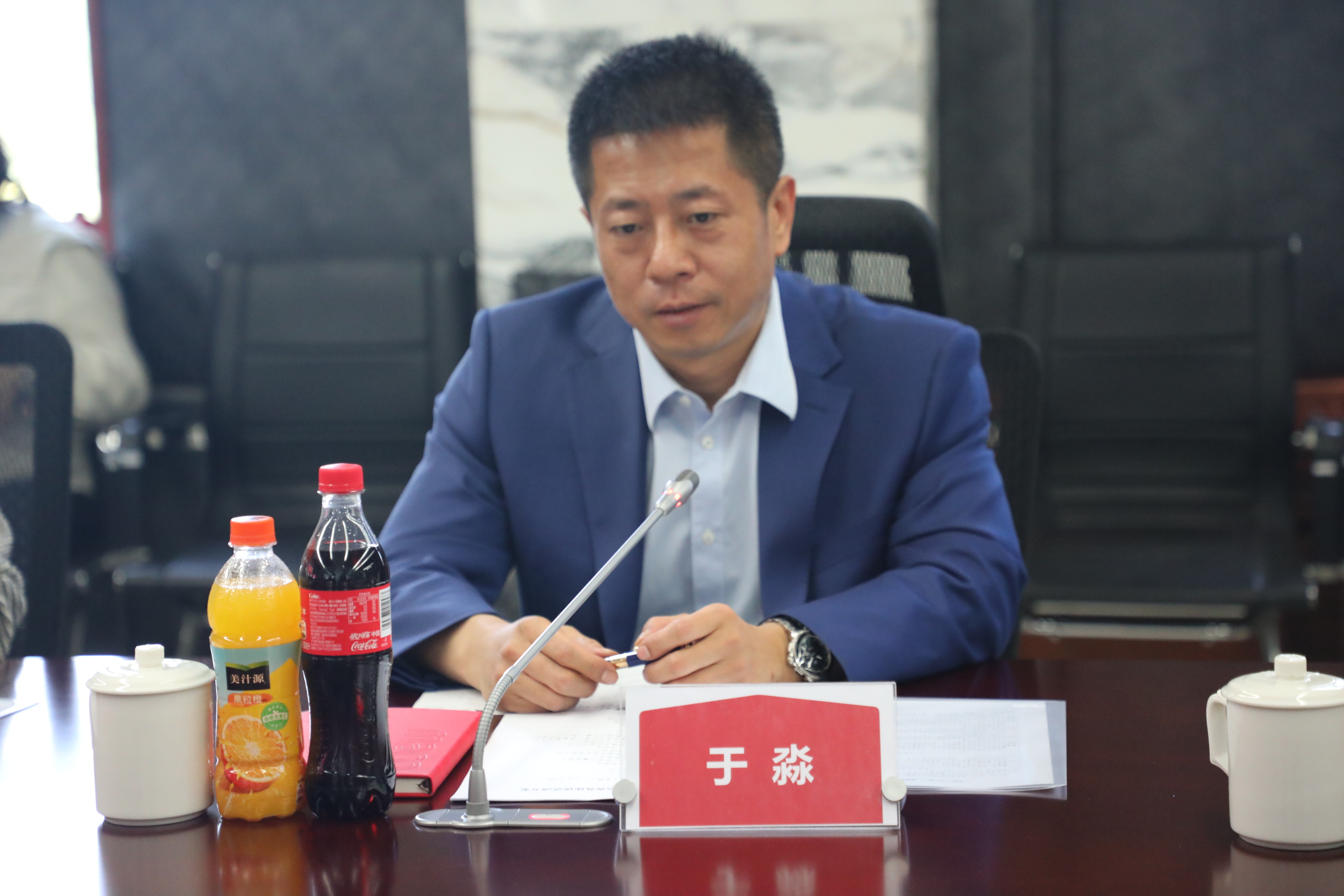 经开区工委副书记、组织人事部部长于淼一行莅临美巢参观督导